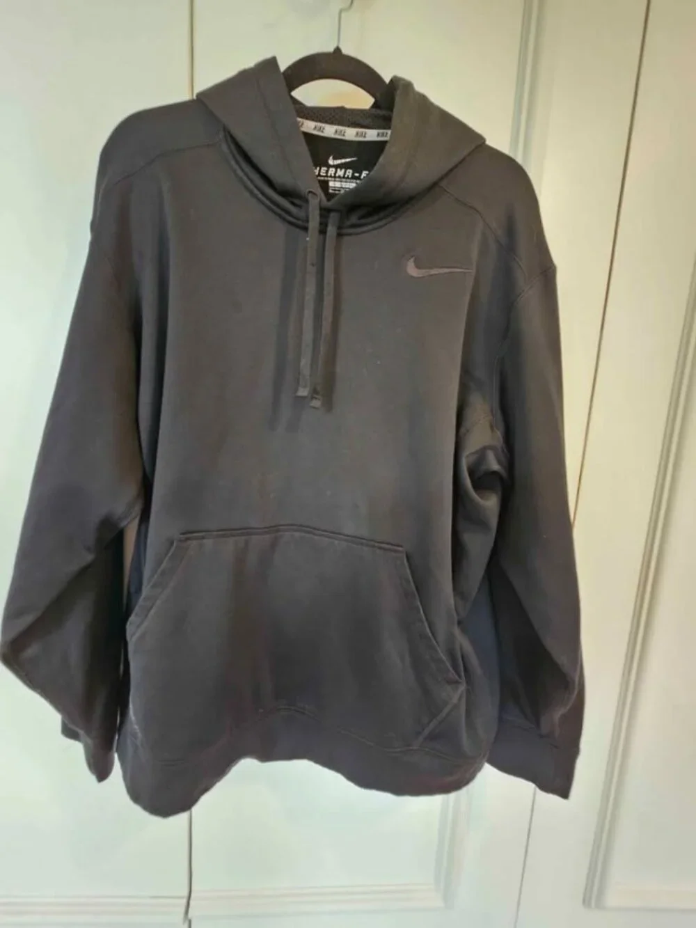 Nike Men's Therma-FIT Pullover HoodieSize: XL